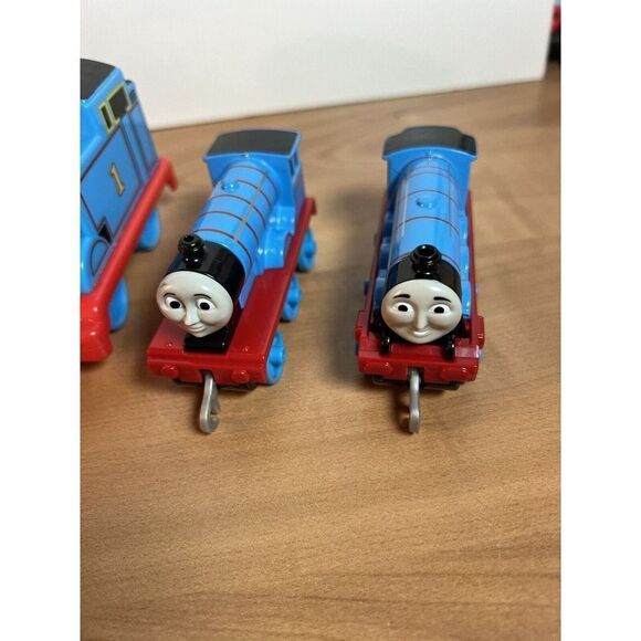 Thomas The Train Lot Of 6 Various Sizes Plus Edward - Picture 6 of 11
